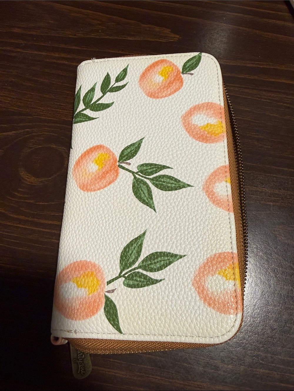 thirty-one White Zip-Around Wallet with Peach and Green Floral Print